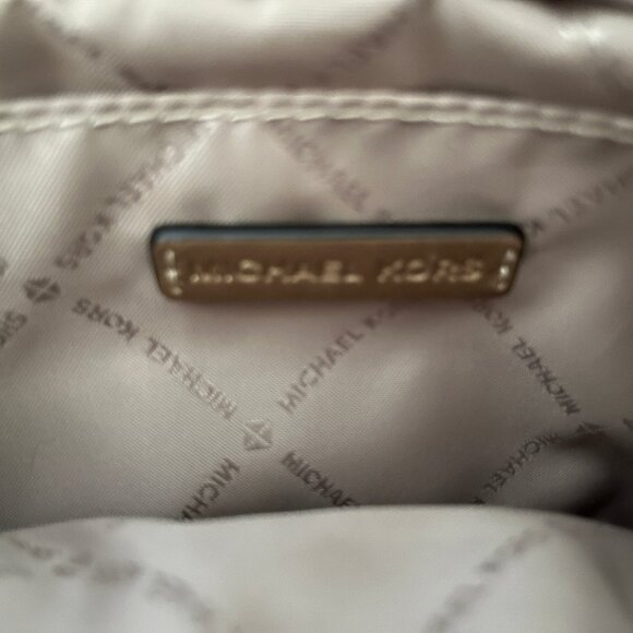 Michael Kors Chapaigne Gold Belt Bag - Picture 6 of 8